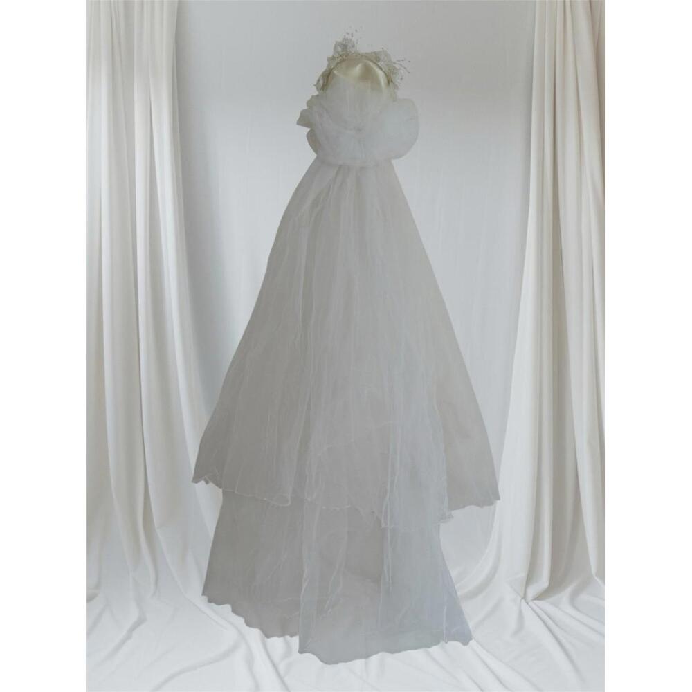 Vintage Wedding Dress Gown Set Veil Cape Headpiece Preserved Keepsake Box - Picture 2 of 16